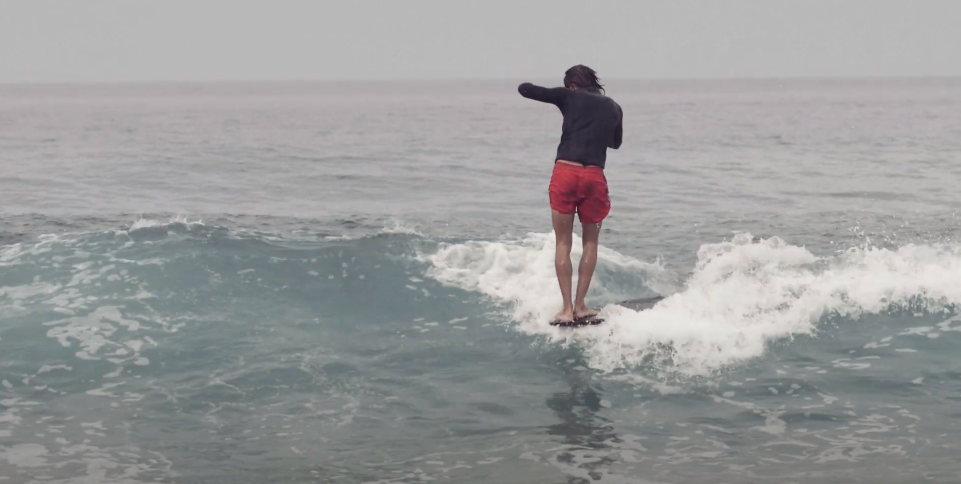 Watch: R-Series Surf Thump