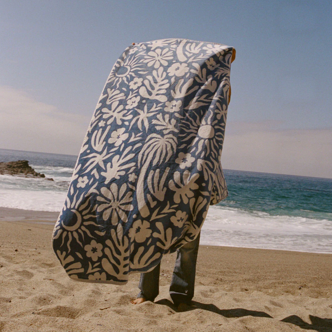 Sunny Premium Woven Towel - Dusty Blue